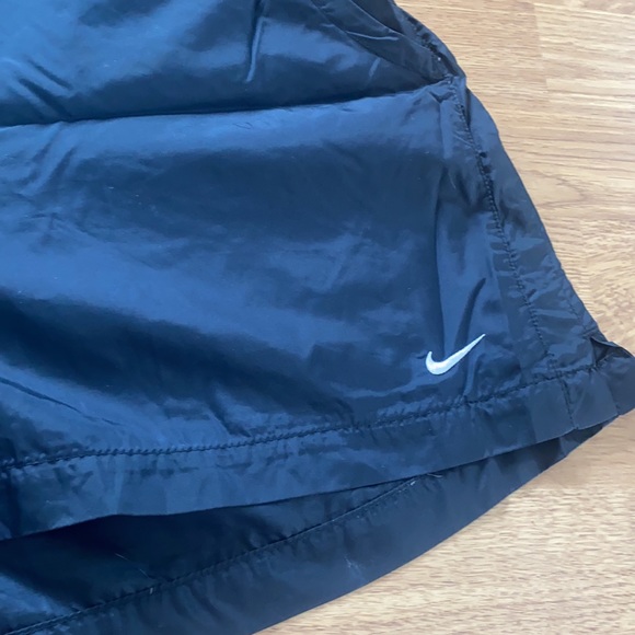 Nike shorts - Picture 2 of 3
